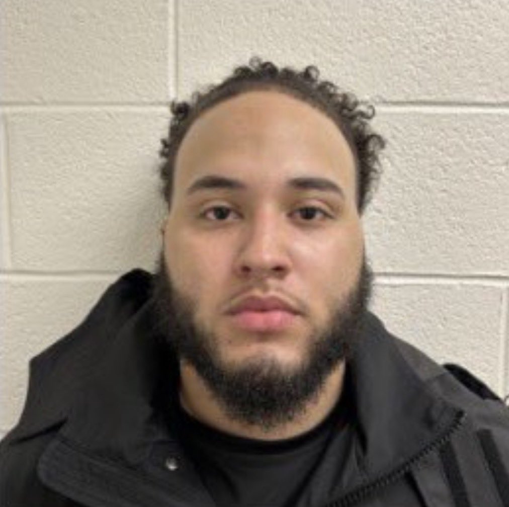 HipHopOutlettt's tweet image. ‘Rise Of Carti’ will be rebranded to ‘Rise Of Drake.’ 🚨

His current reasoning is unknown.