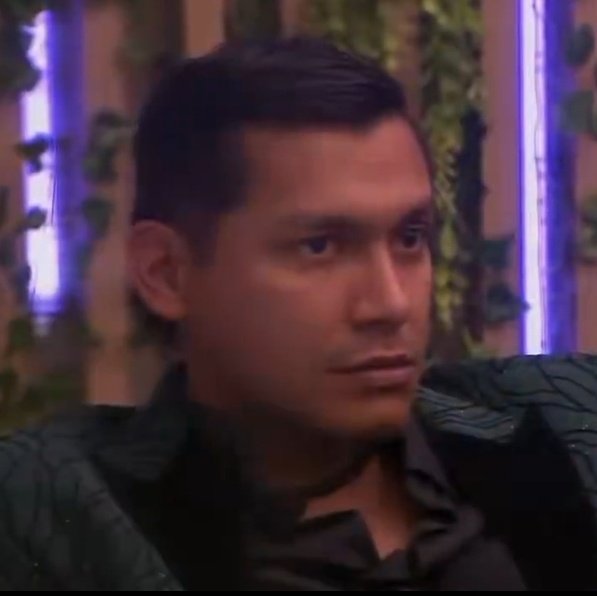 sparks 📼 tweet media