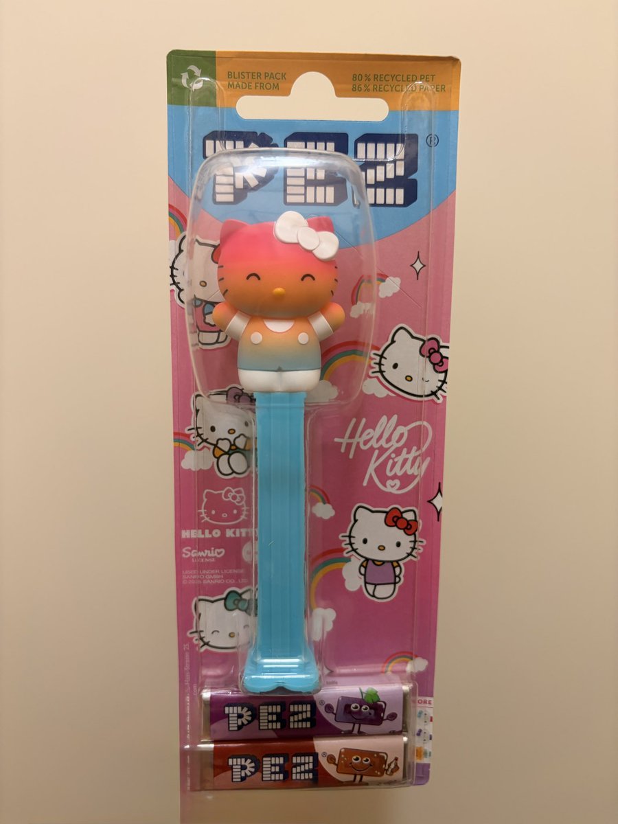 sunri_ri's tweet photo. 懐かしすぎるPEZ
キティちゃんに負けた...
🌈Rainbowすぎて♡ https://t.co/BdjDAIdqcC