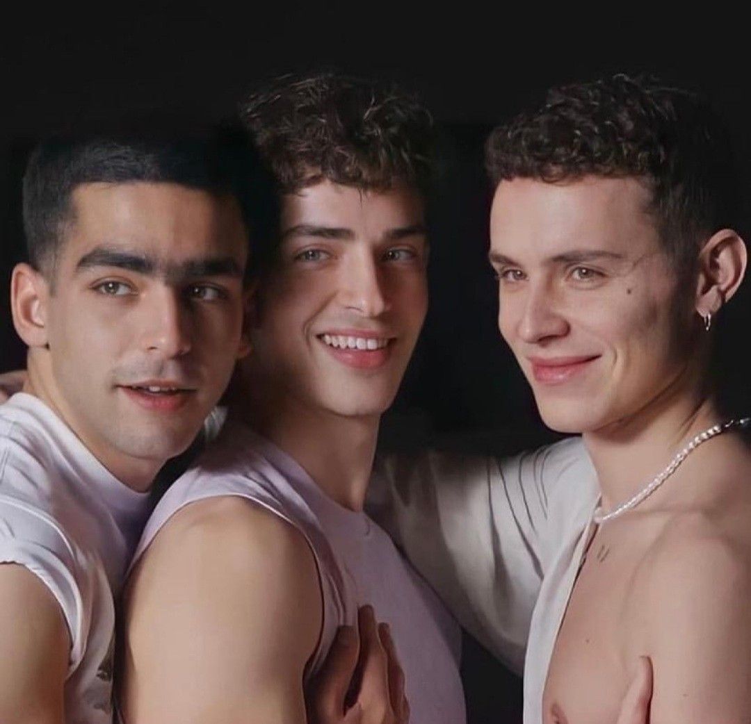 Elit Nudxs tweet media