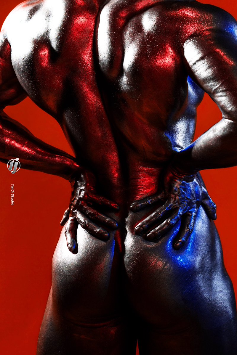 TaiJiStudio's tweet photo. Metal Doll
👦🏻：@KevinLeeYoung92 https://t.co/CEk5fHWwNi