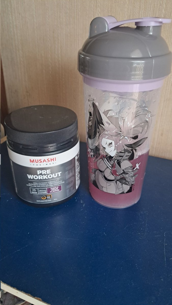 DemonDelights's tweet photo. @dyarikku Happy 6 years!!

Still using your shaker cup to give me MAD motivation for the gym 💪💪 https://t.co/ovtrKelAnU
