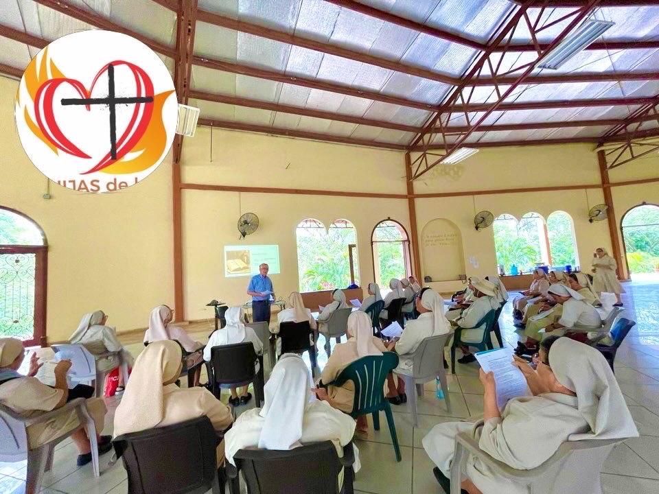 Hijas de la Caridad tweet media