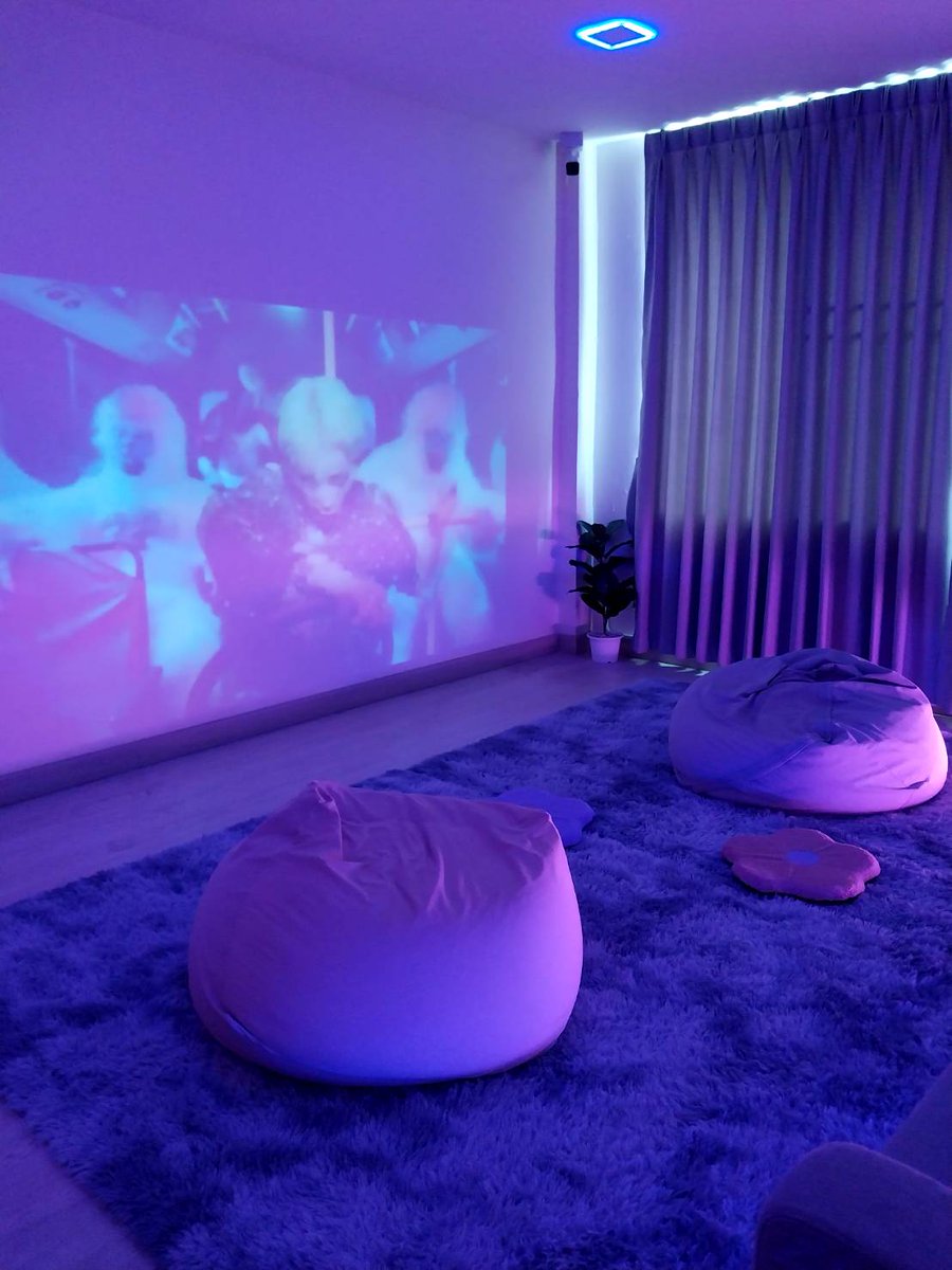 SO-K Cafe tweet media