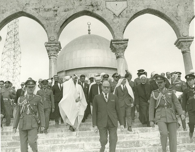 Hendri F. Isnaeni tweet media