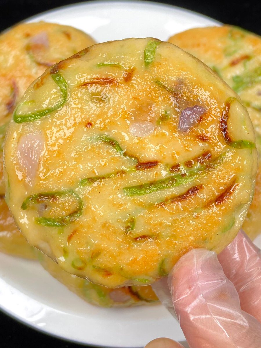 x12DaNi12x tweet media