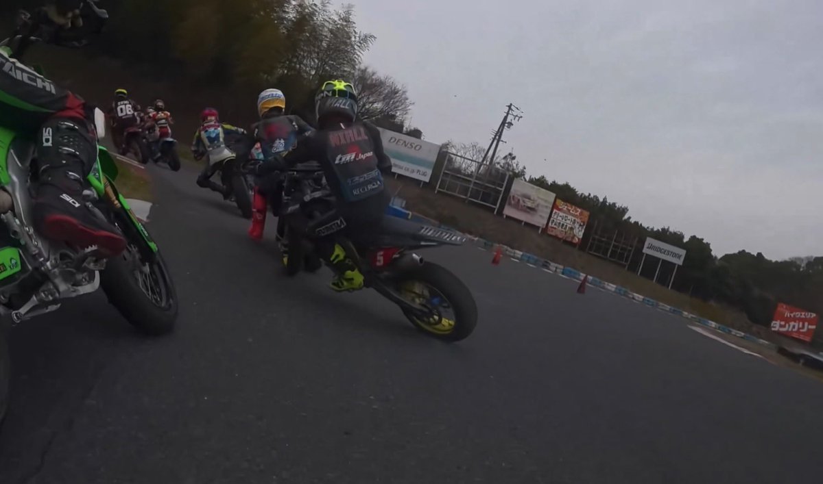 ニール TM Moto Japan tweet media