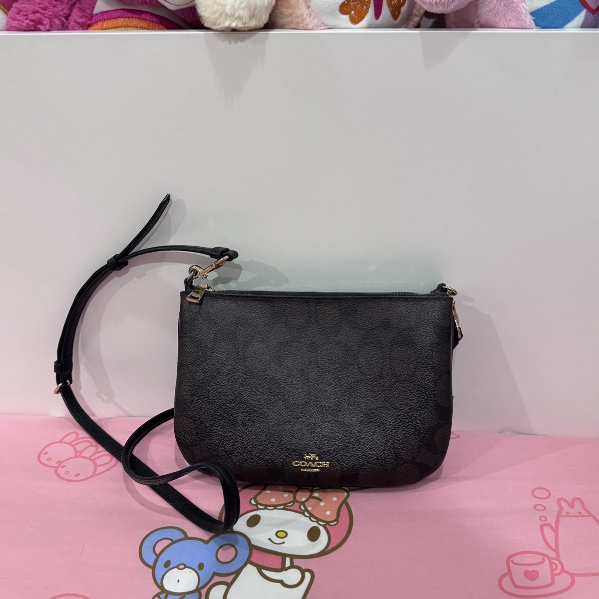 beoverdamoon's tweet photo. ส่งต่อกระเป๋าสะพาย coach 
- ใบสีดำ 950 รส 
- ใบสีน้ำตาล 1050 รส
#ส่งต่อกระเป๋า #ส่งต่อเสื้อผ้า #ส่งต่อกระเป๋ามือสอง #ส่งต่อกระเป๋าcoach #coachthailand #ส่งต่อCoach #coachมือสอง #กระเป๋าCoach #ส่งต่อกระเป๋าแบรนด์เนม https://t.co/X43WgvfMbp
