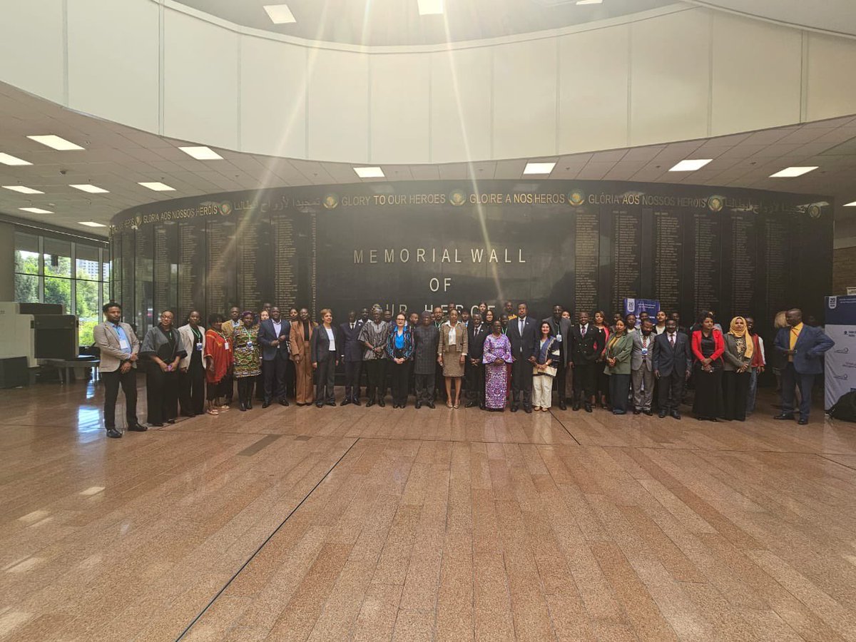 Bankole_Adeoye's tweet photo. I joined colleagues in marking the International Day of La Francophonie through a forum aimed at fostering dialogue among institutions, diplomats, & young African leaders on the role of youth in peacebuilding. The discussions focused on identifying key levers to strengthen youth contributions to peace, social cohesion, & democratic governance. The event also highlighted opportunities for collaboration between La Francophonie, AU, UNDP, & other international partners on youth, peace, and security.
#AUAgenda2063 #YouthPeaceSecurity #UNSCR2250 #LaFrancophonie #UNDP