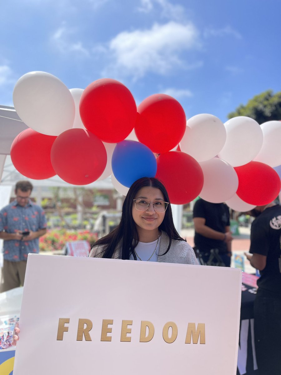 EmmaSpirescu's tweet photo. Such a successful day on campus advocating for the unborn 💖
 Our CSULB @tpusastudents teamed up again with @LiveAction to spread awareness and share the message of choosing life 🙌🏼 https://t.co/bE4WTGr0lT