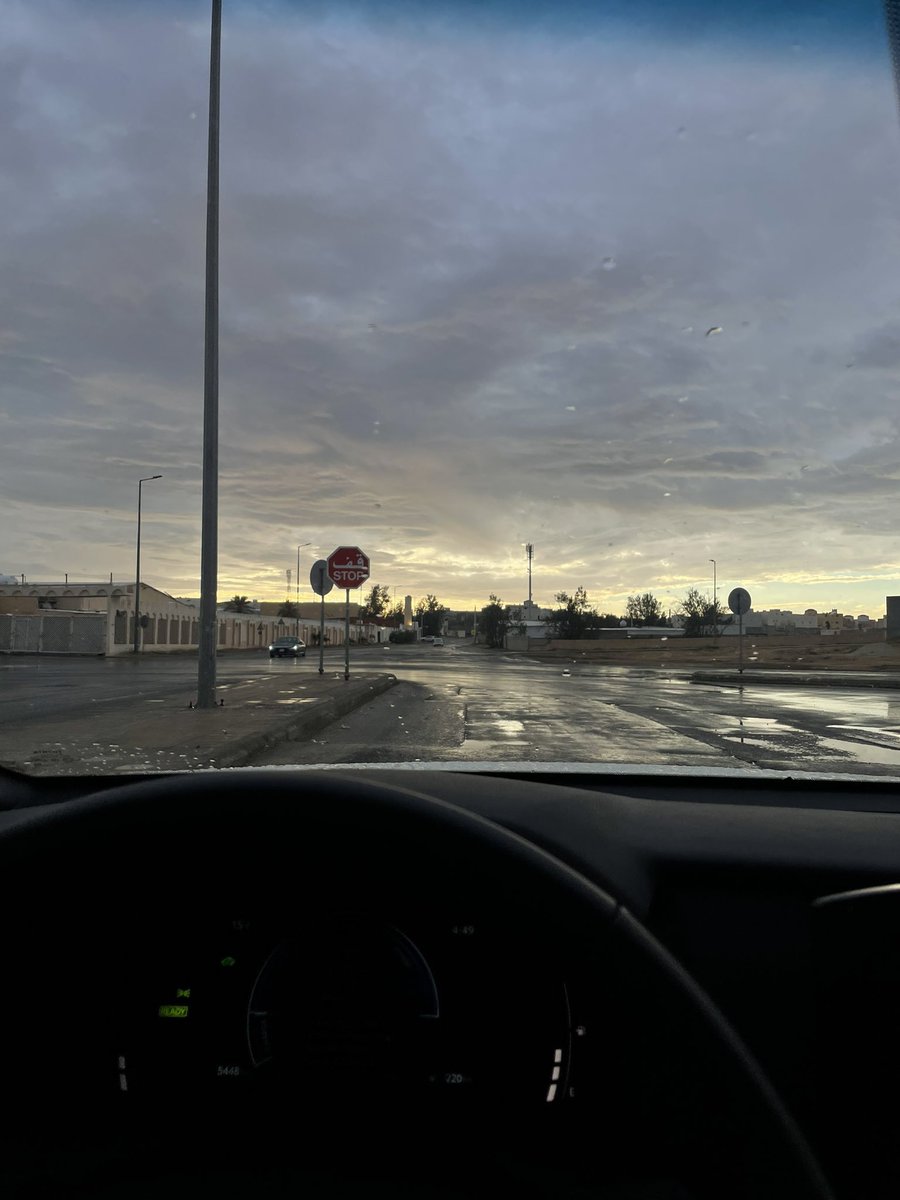 الاخشب tweet media