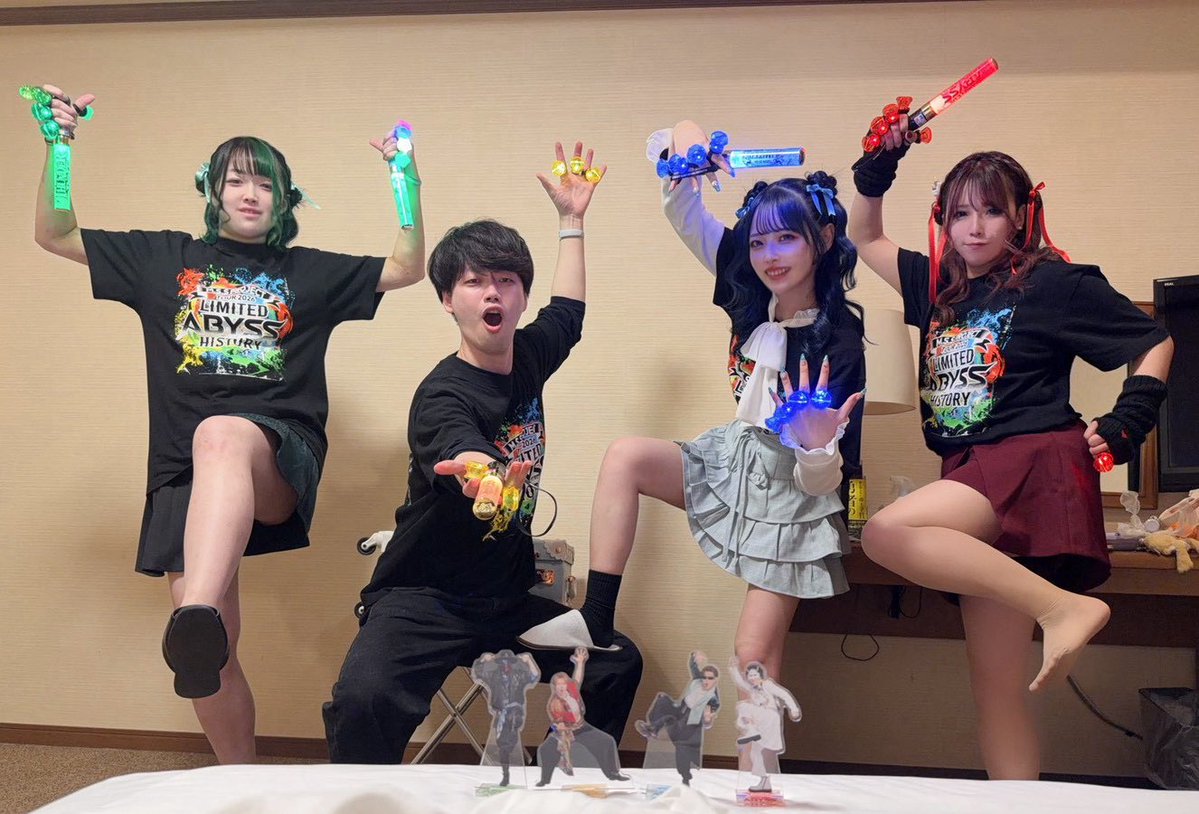 みいエル tweet media