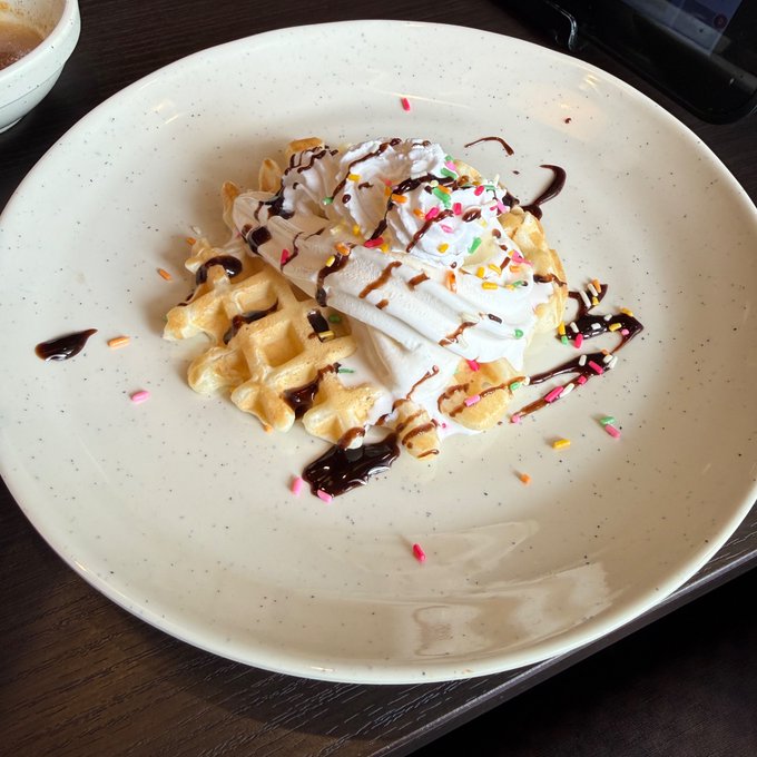 食べ放題のデザートコーナーに全力を注ぐ 