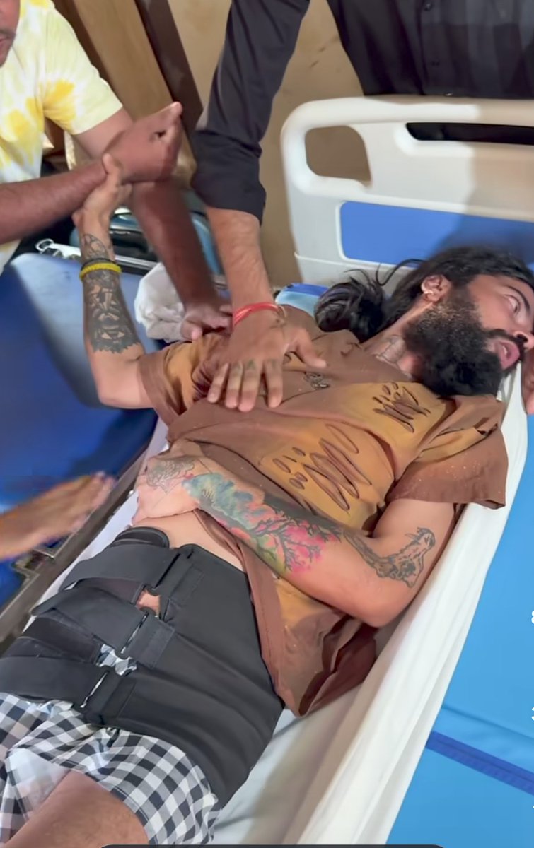 Saket Yadav tweet media