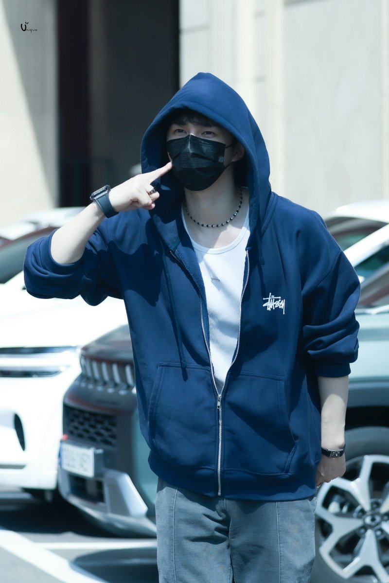 Unique_Ken tweet media