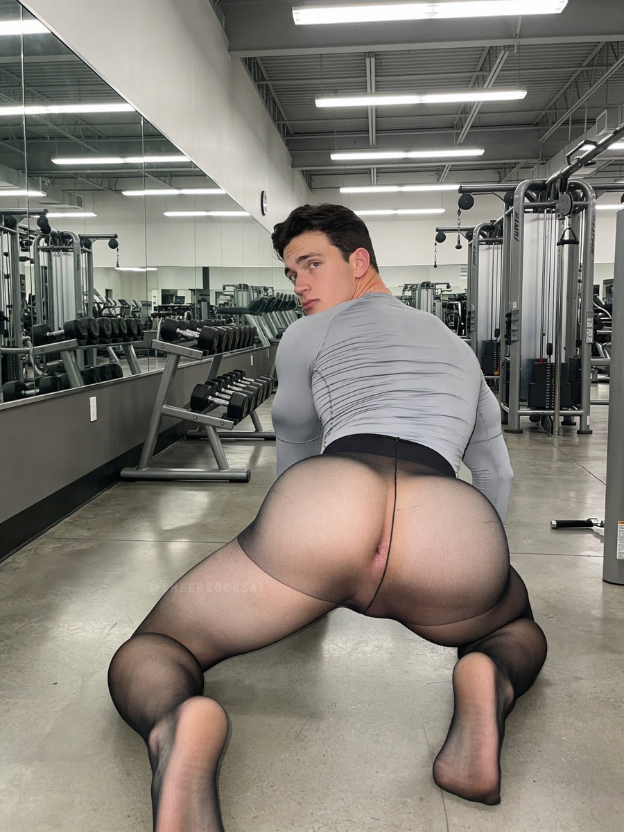 Sheer Socks AI tweet media