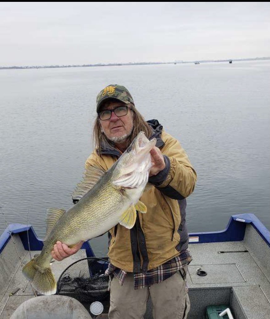 RT fishing yogi tweet media