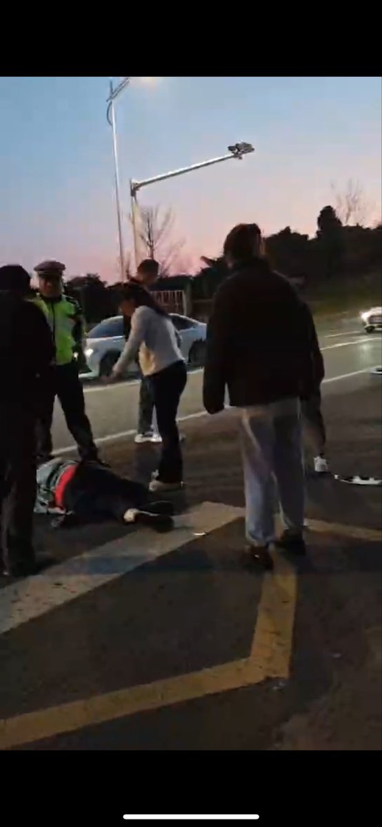 中国悲剧档案 tweet media