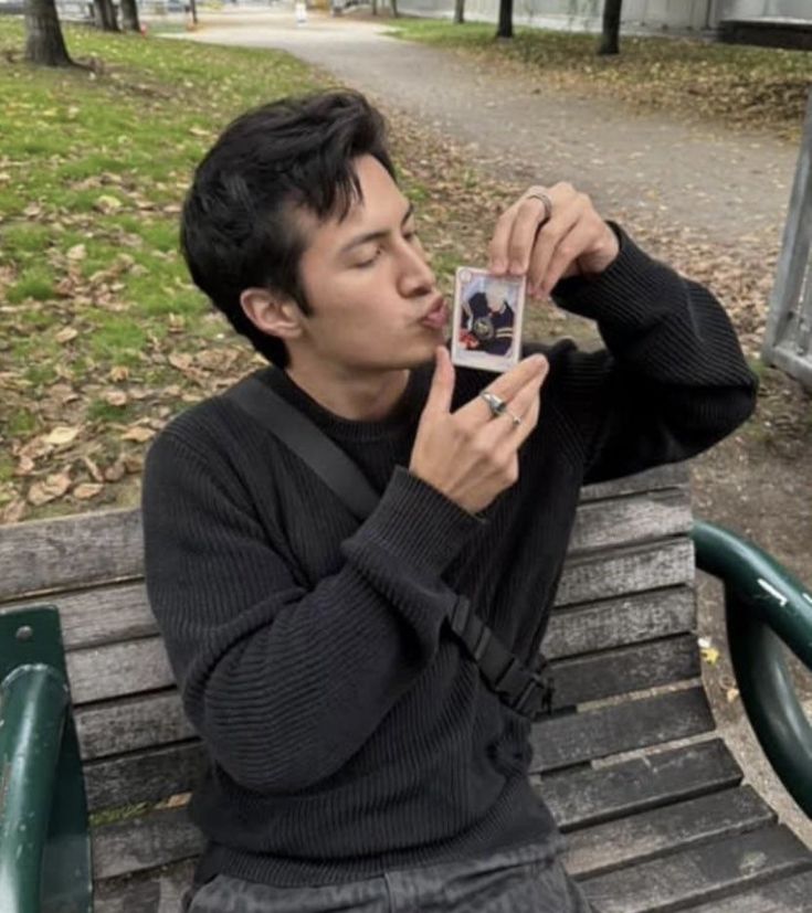 oliver 🍥 #nblm | HADES 27/03 tweet media