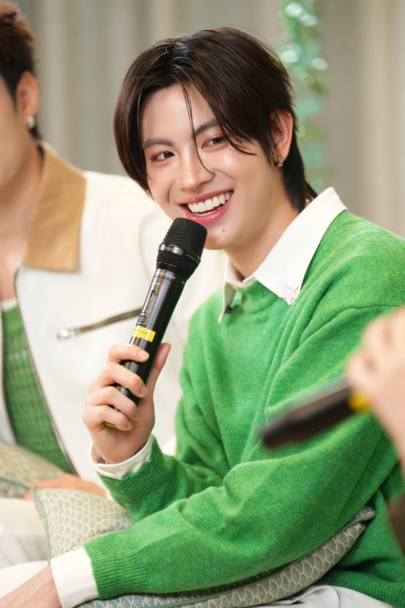 LINE MAN tweet media