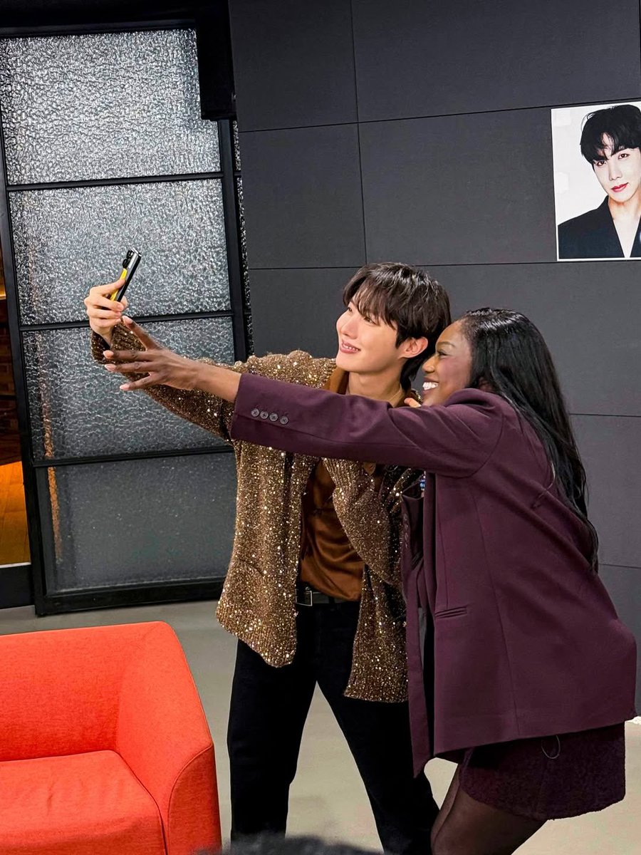 BTS Charts News tweet media