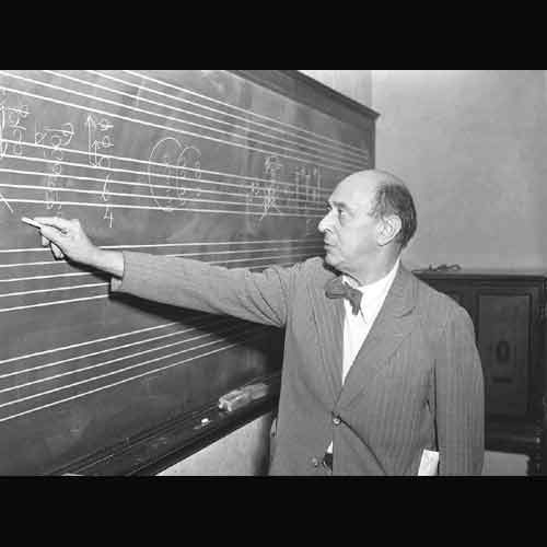 QUAND LA MUSIQUE S'ACCORDE AVEC LES MATHÉMATIQUES cadenceinfo.com/musique-et-mat… Depuis toujours, la musique s’appuie sur des principes mathématiques : proportions, rythmes, structures. Aujourd'hui, avec le numérique, la relation entre musique et mathématiques s’intensifie.#cadenceinfo