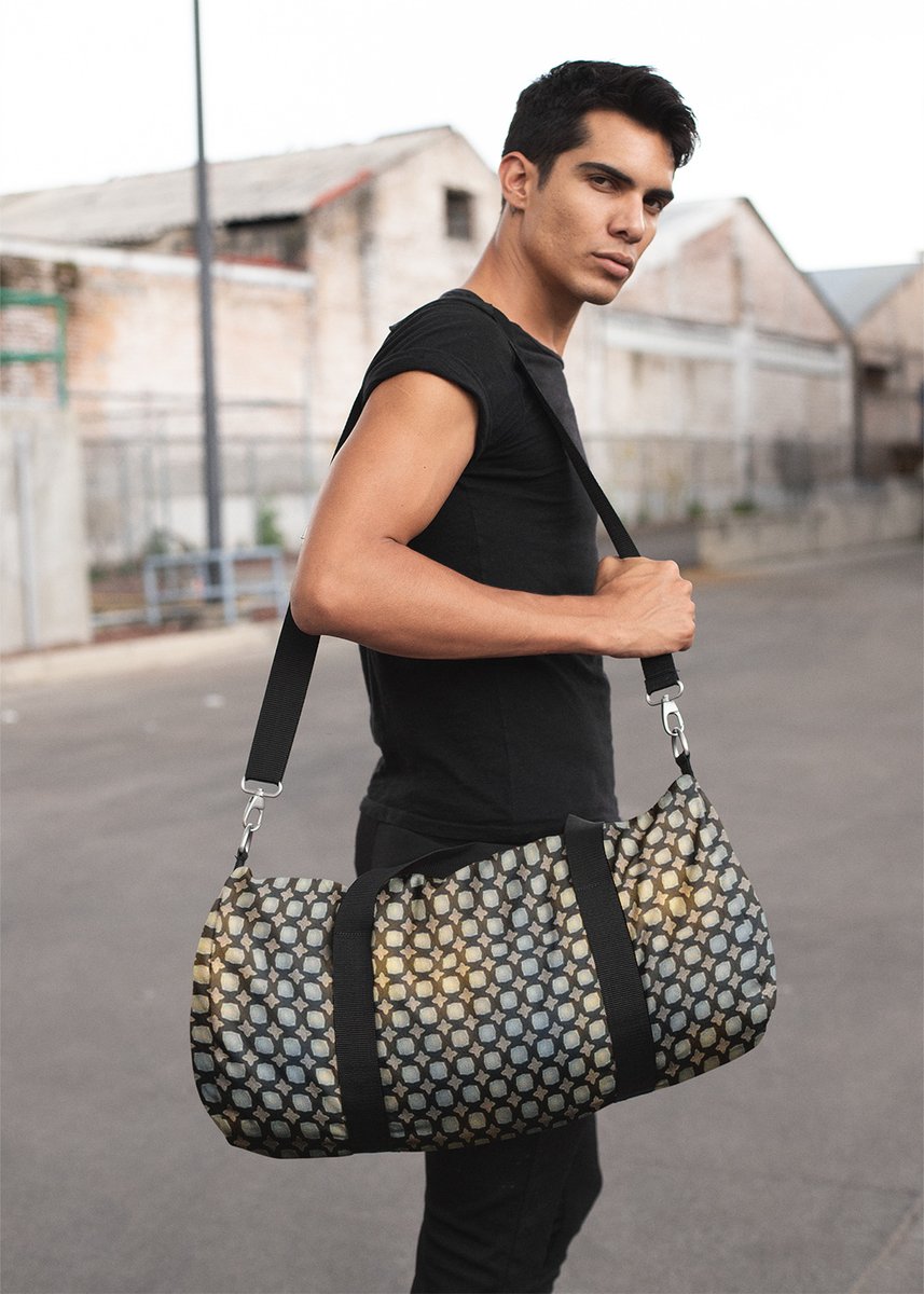 habatour20's tweet image. This stylish #dufflebag showcases a bold geometric #latticepattern with subtle golden highlights. Perfect for gym sessions or weekend trips, it combines modern design with functional versatility.
Available at : redbubble.com/i/duffle-bag/D…
#dufflebags #geometricpattern #abstractart