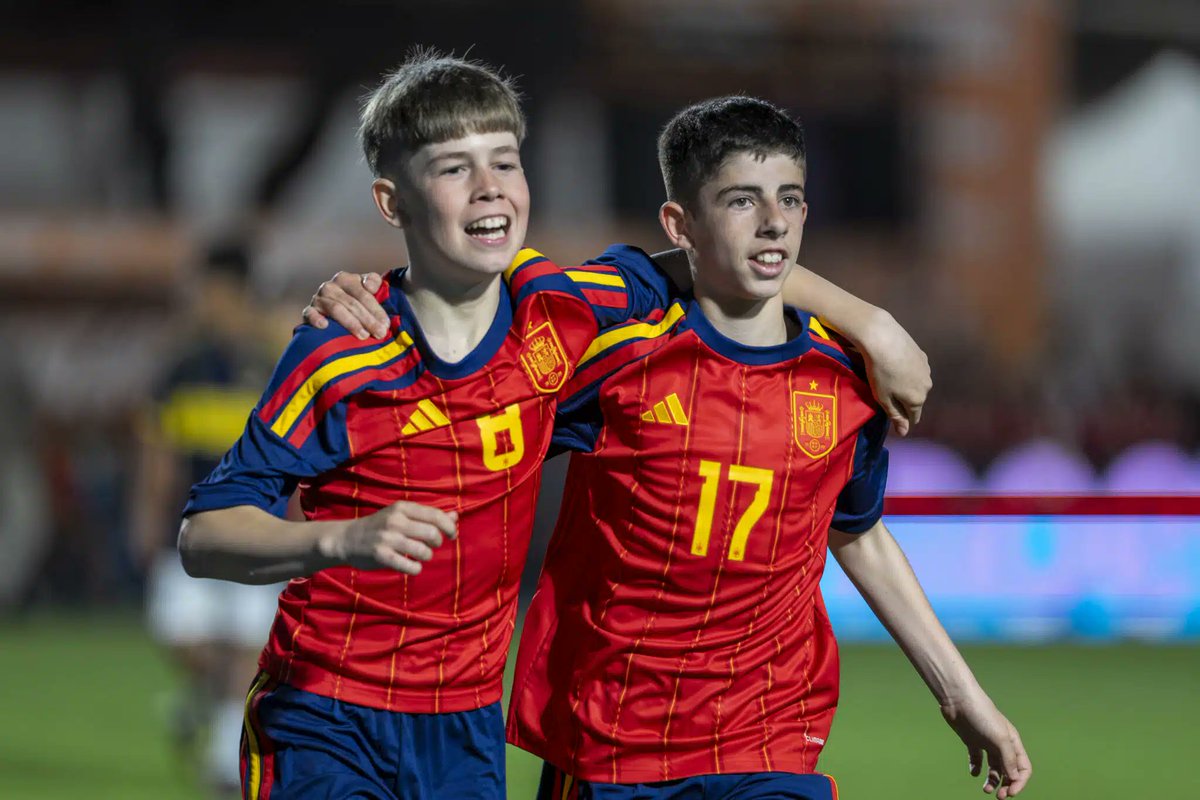 Valencia Base tweet media