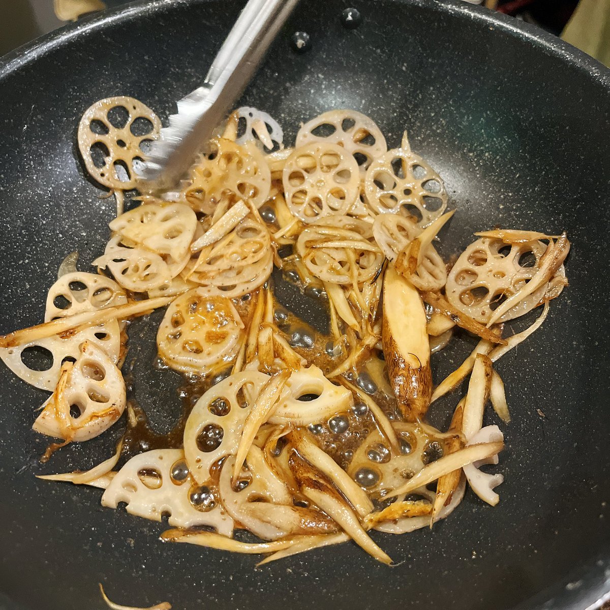 ますみ tweet media