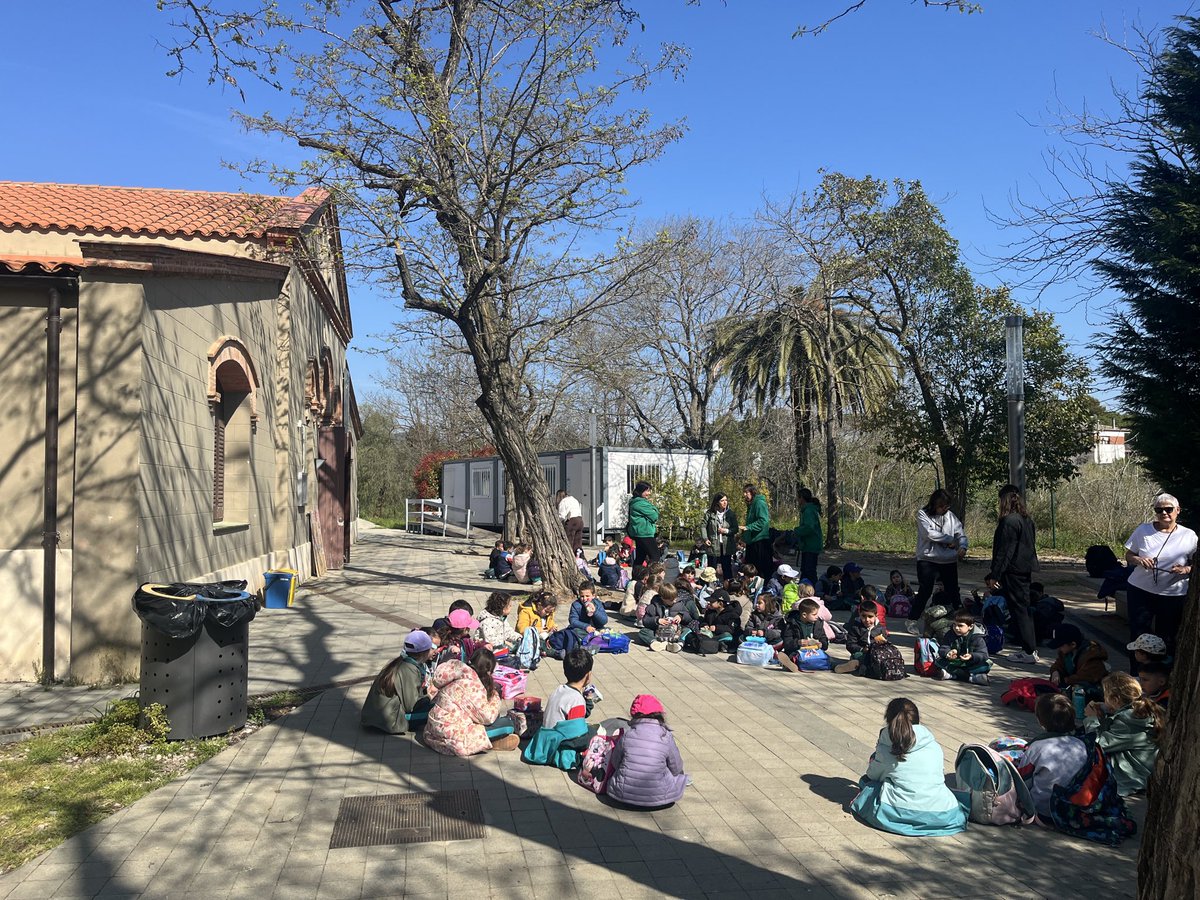 Col·legi Tecla Sala tweet media