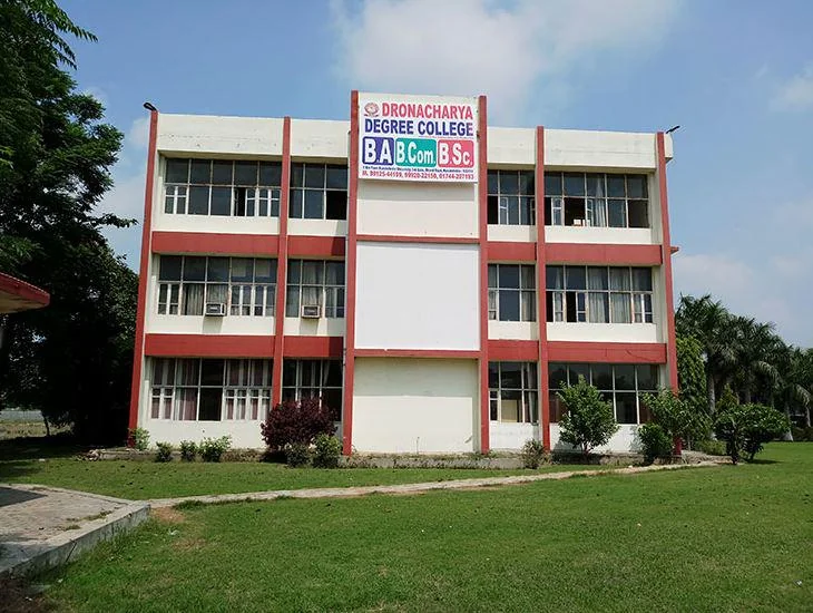 utkarshsahu1804's tweet photo. Dream Exam Center for GATE Aspirants 💀

#GATE2026 #GATEScam #GATECheating #GATEControversy @IITGuwahati @GATE2026iitg https://t.co/hDcrsAp7z1