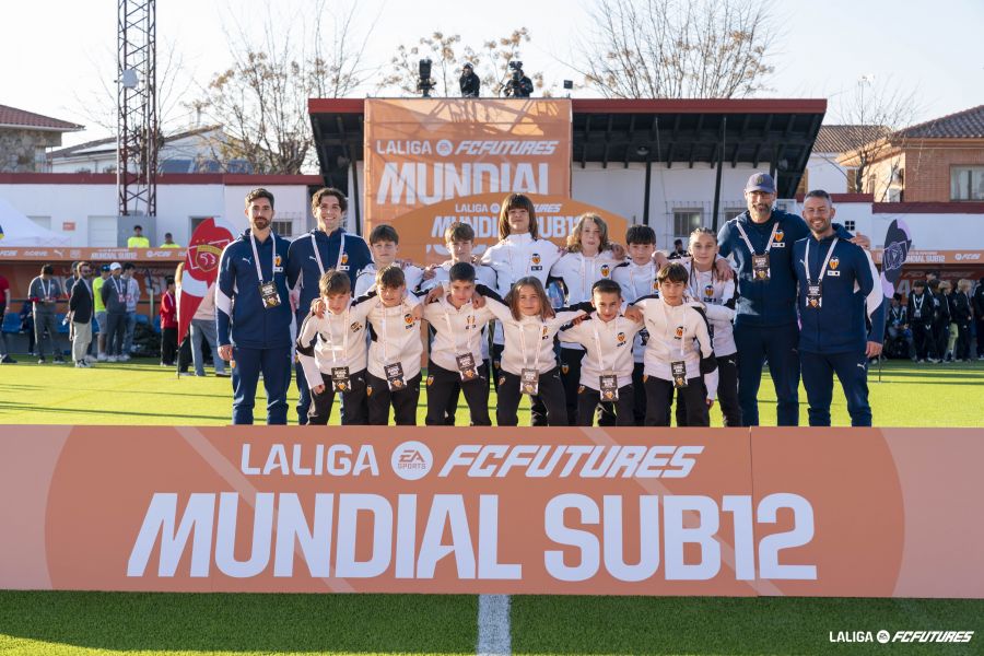 Academia VCF 🦇 tweet media