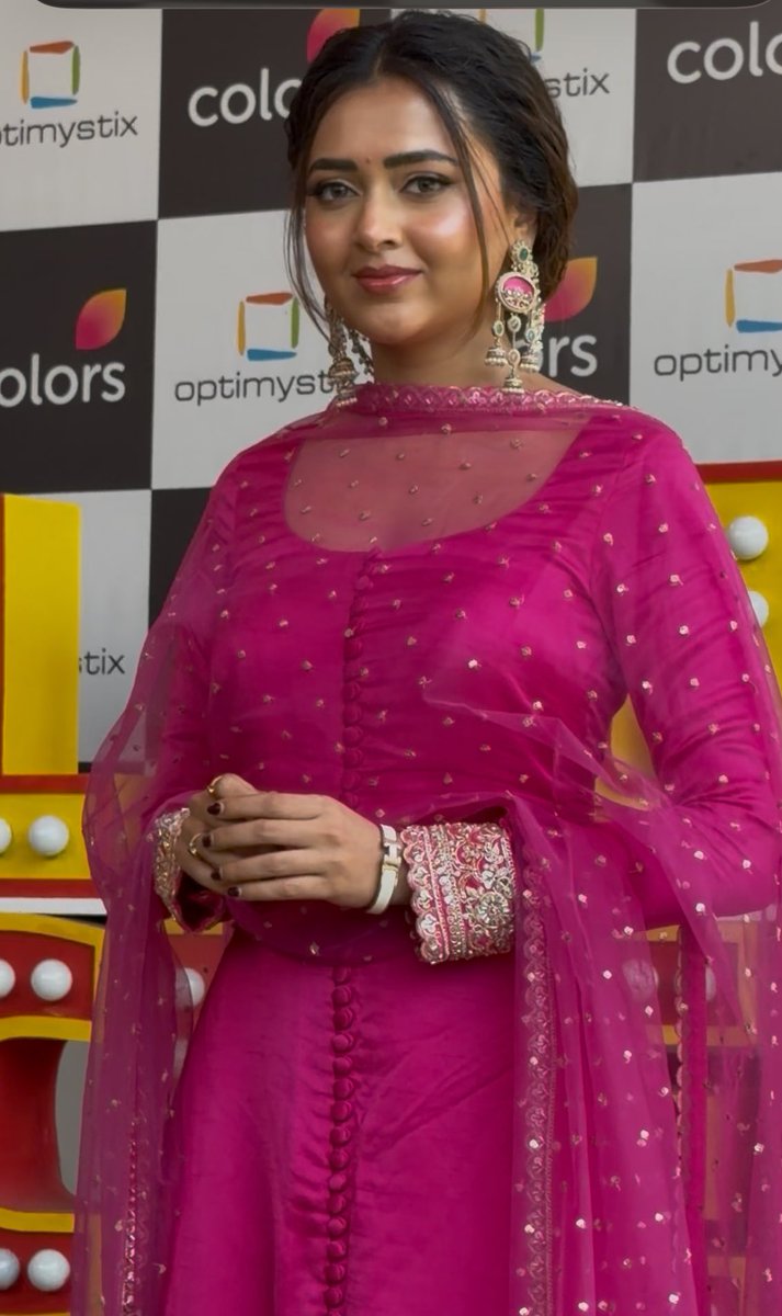 MissMalini tweet media