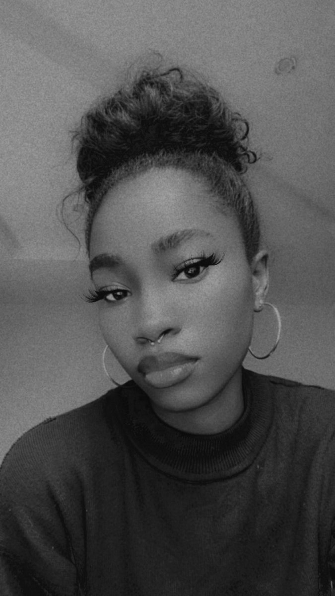 Lizabeth tweet media