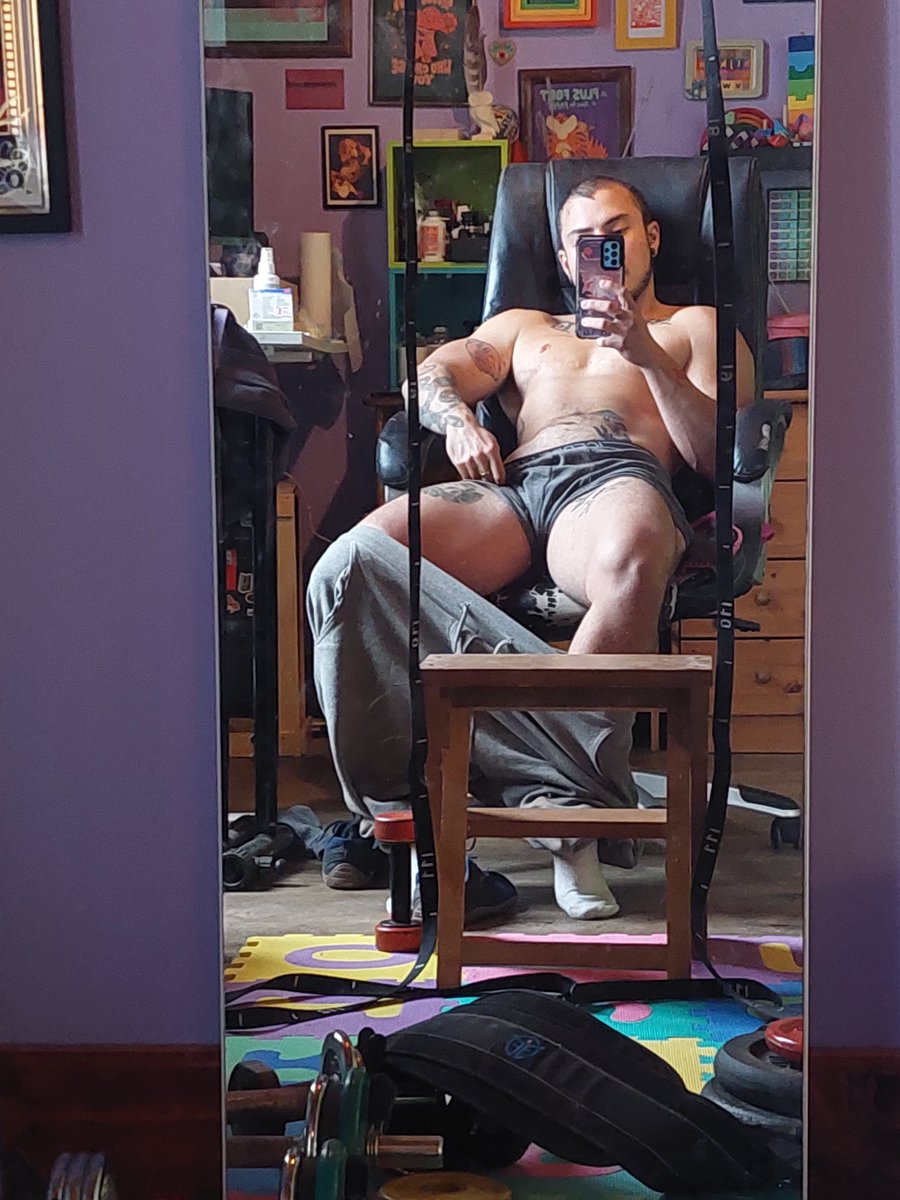 Alex_Flamee's tweet photo. If you're such a good boy, what are you waiting for to subscribe? π β©https://t.co/RJYWc1iitL
#ftmporn #ftmescort #bonusholeboys #camboy #trans #transman #ftm #transmale #bodybuilder #muscleman #bigmuscles #bigmuscleman #gay #gaybodybuilder #strongsexy #gay #transnsfw https://t.co/RDAFVmvawE