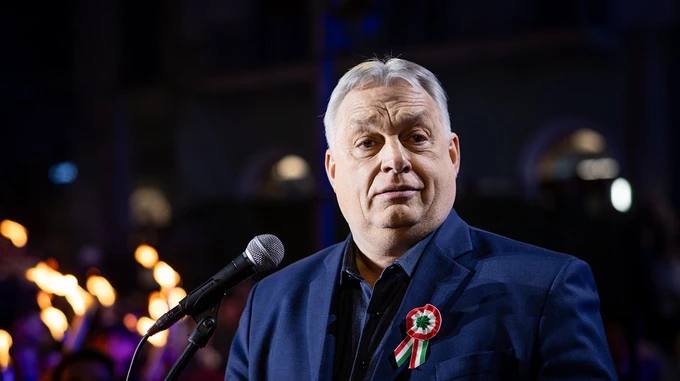 Breaking News tweet media