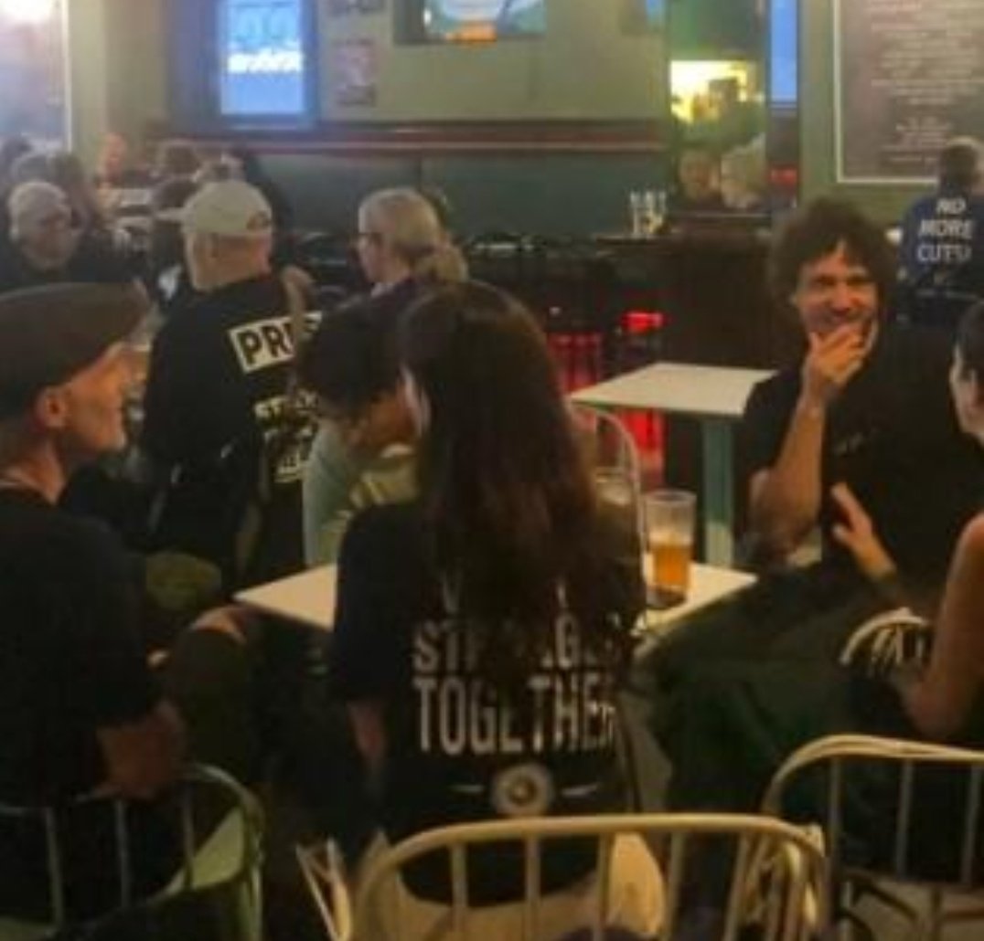 David Hollyoake tweet media