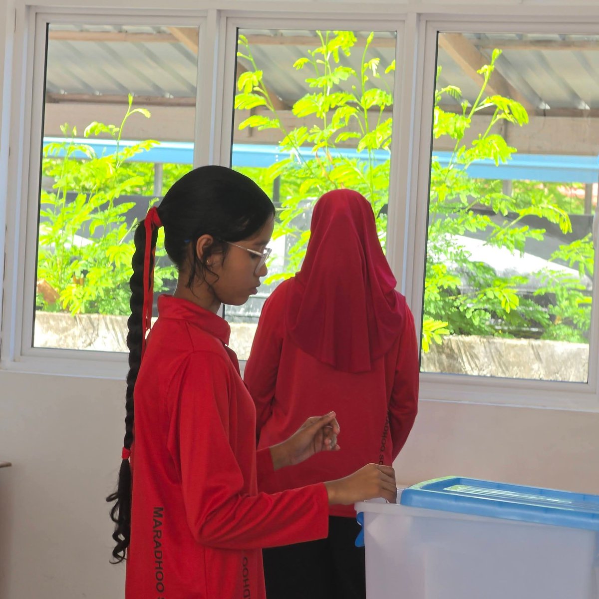 MaradhooSchool's tweet photo. A day to choose, a day to lead!
Student Council Voting for the four main posts has begun — shaping tomorrow’s leaders today. 
@MoEdumv 
#StudentCouncil
#LeadershipInAction
#maradhooschool 
#SchoolOfExcellence https://t.co/fncbrEja2C