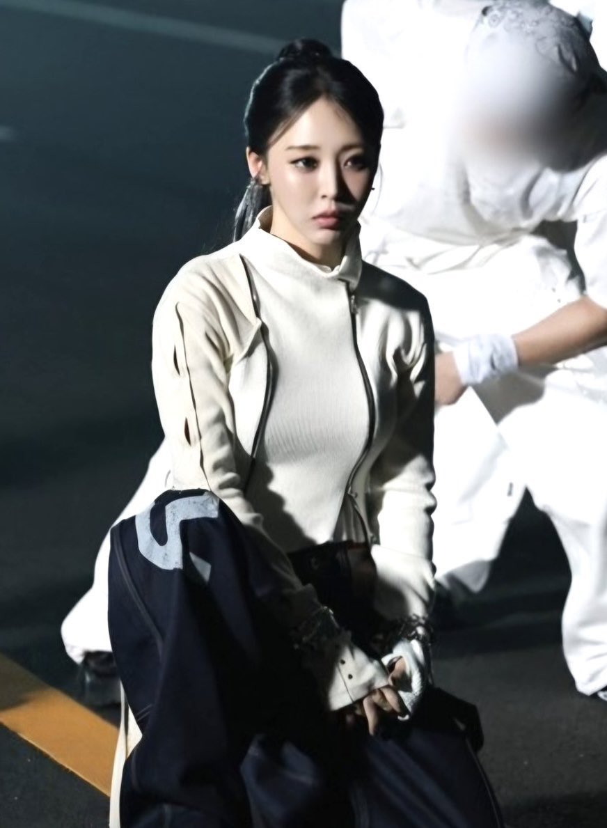 moonseum💫 tweet media