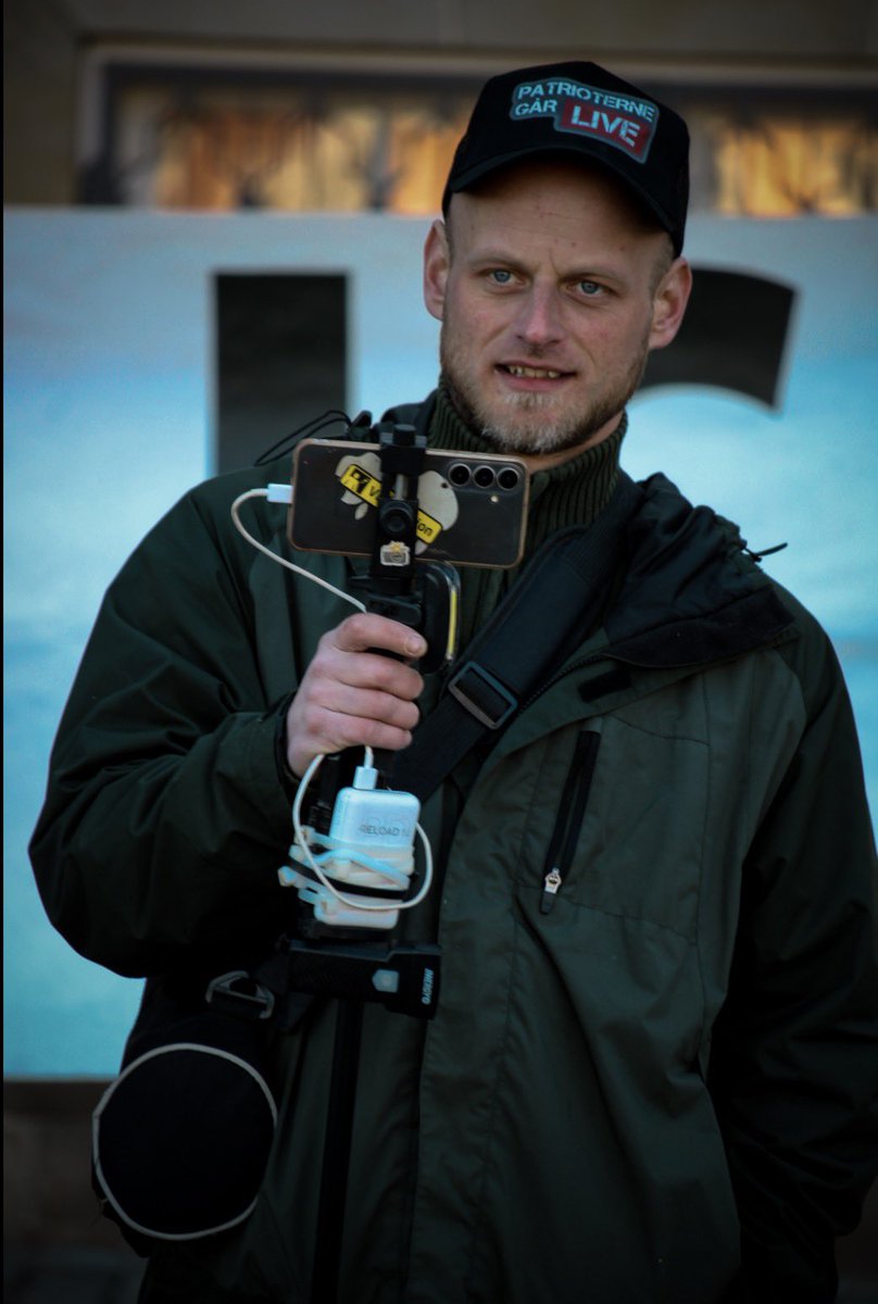 Surtvittvin ™ tweet media