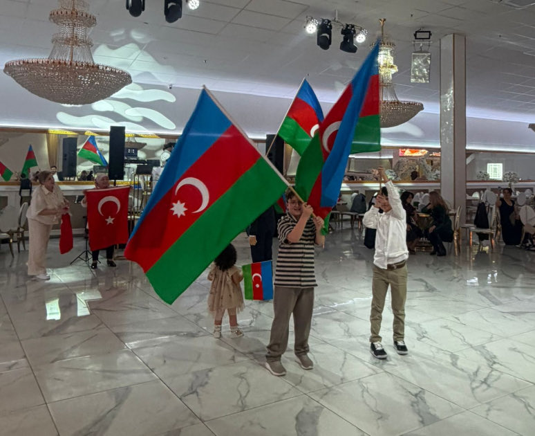 leilah_mzaeva tweet media