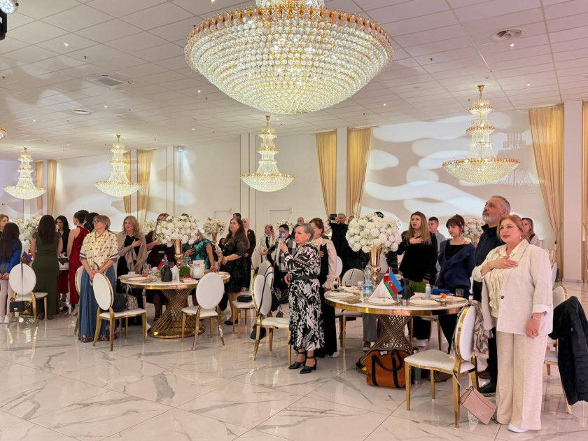 leilah_mzaeva tweet media