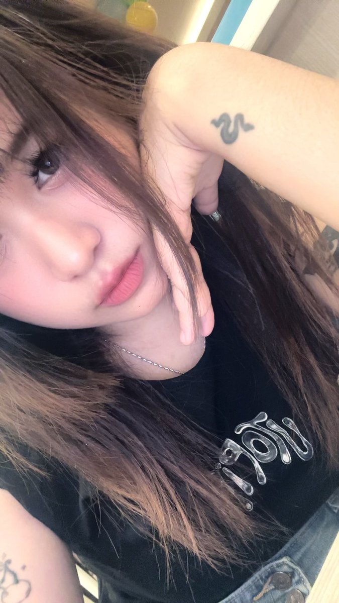 gwaenhii tweet media