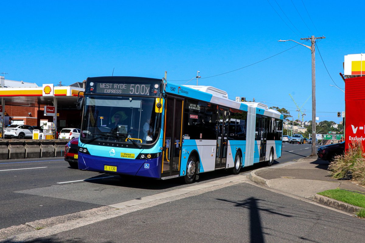 First day in service for the first of 50 Scania K360CA Volgren Optimus bendy buses today. 

They have been ordered by the NSW Govt to provide additional high capacity buses for the 333 to Bondi Beach and the 500X along Victoria Road. First new bendy buses in Sydney in 14 years!