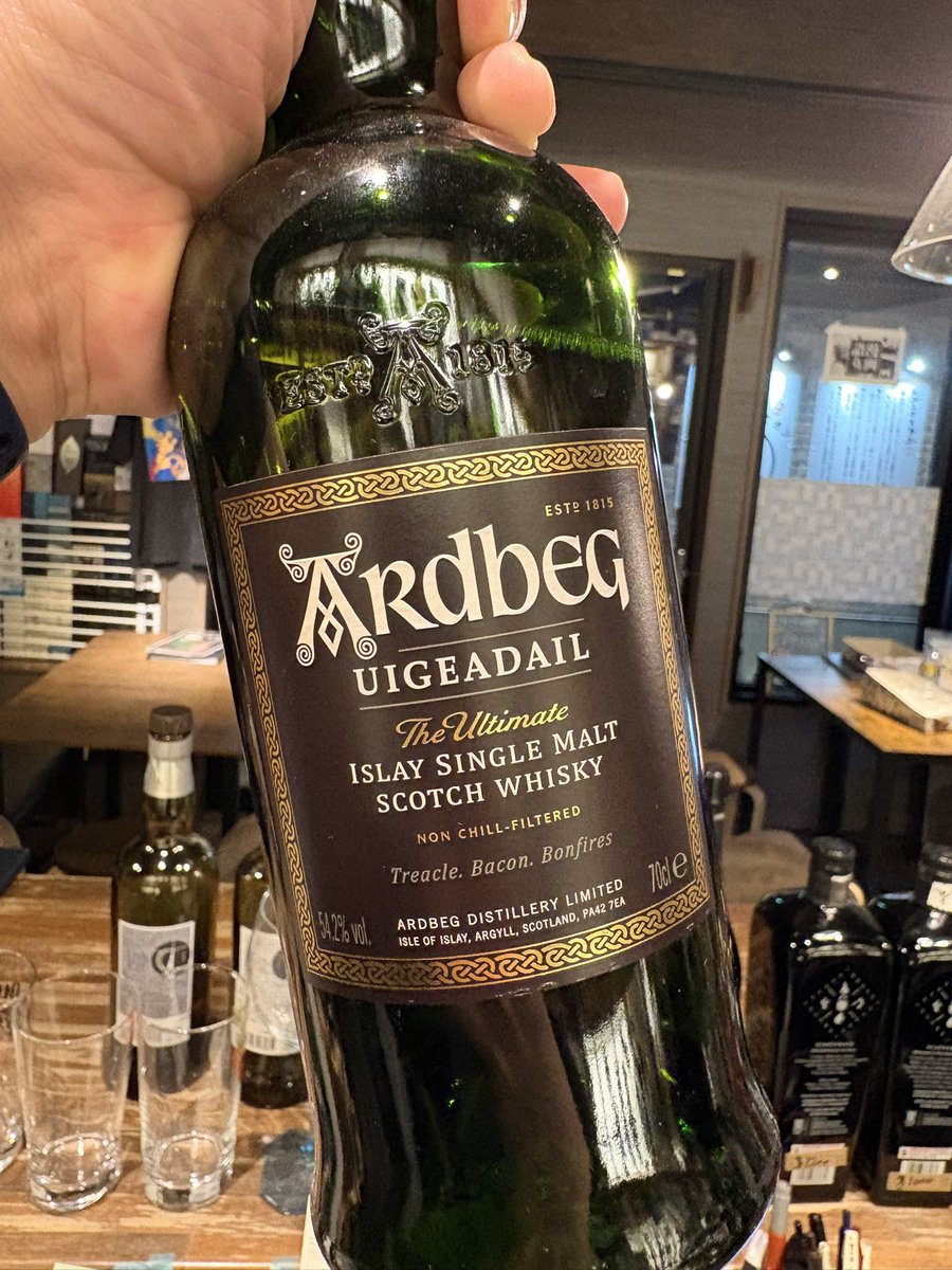 WHISKYPUBNOIR tweet media