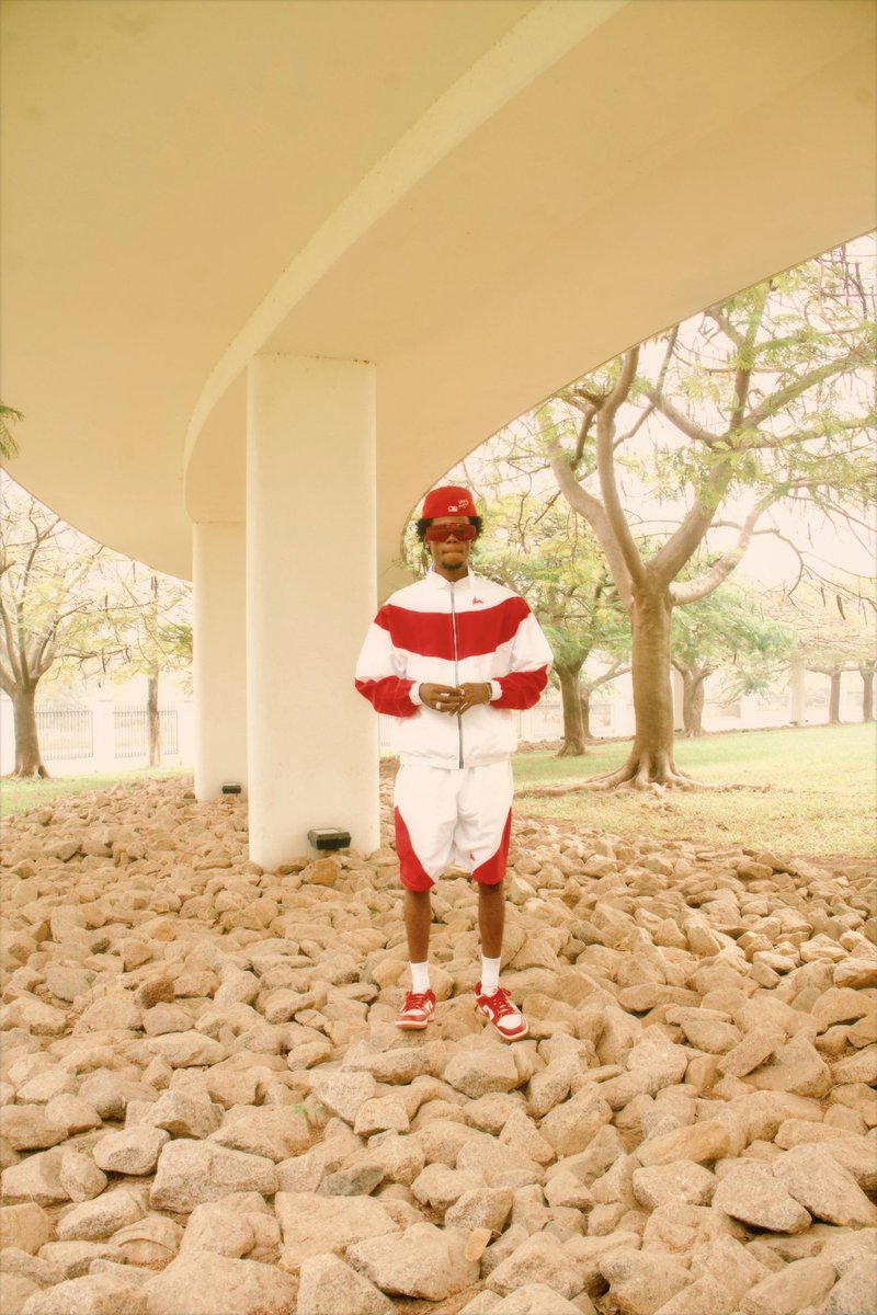 viclomzy's tweet photo. @Zttwshop Keeping my fingers crossed 🤞Abuja 📍 https://t.co/hmrVRg14I6