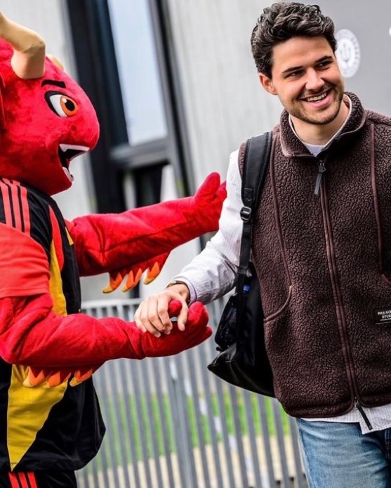 SimplyUtd tweet media