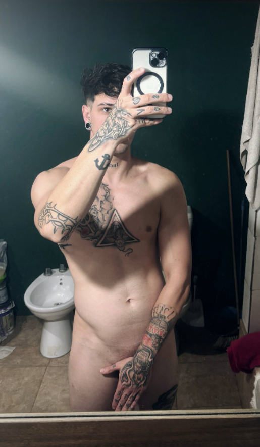 itsxlarthur's tweet photo. The real thing is at my page, subscribe now and I'll take good care of you 

OF - https://t.co/8ofV48IPLI https://t.co/jolRezKtwn