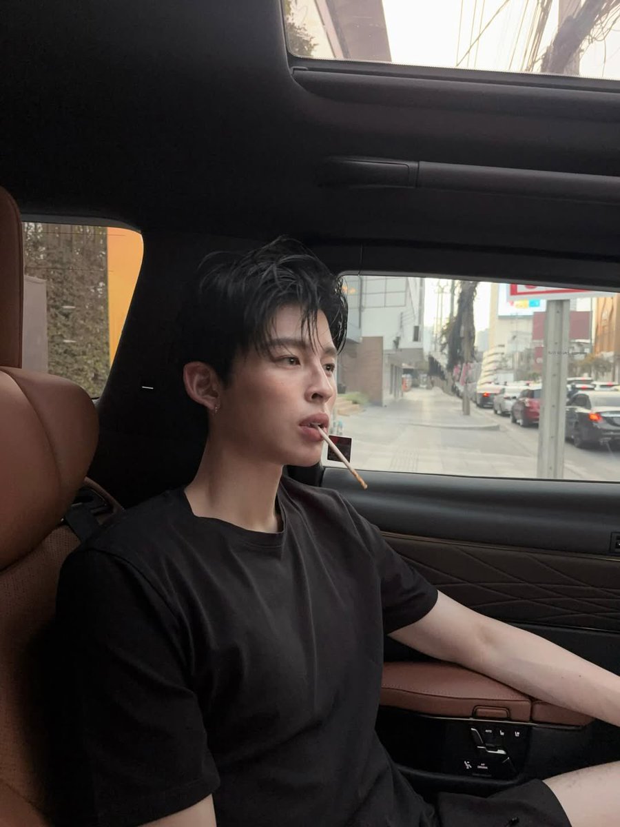 𝙖𝙢𝙞. tweet media