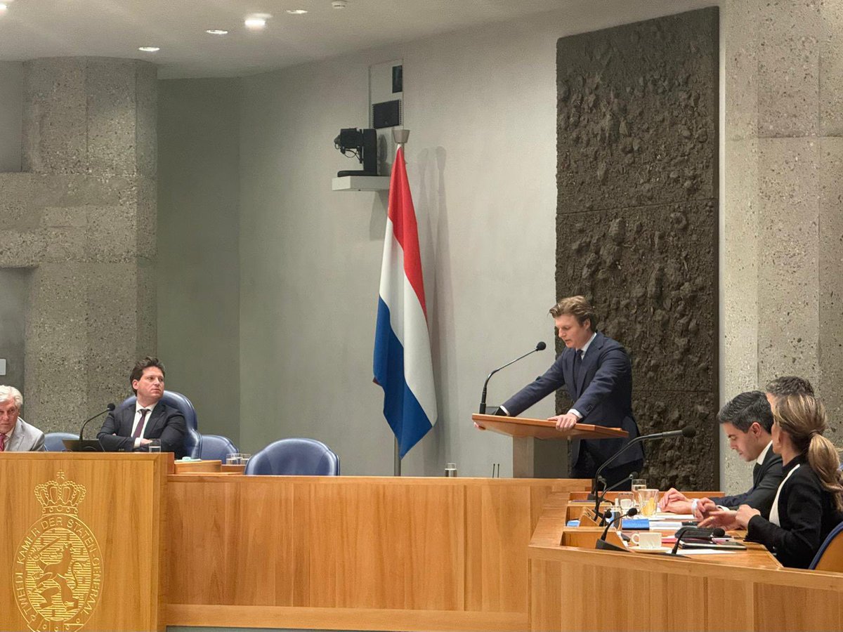 Andriy Kostin tweet media